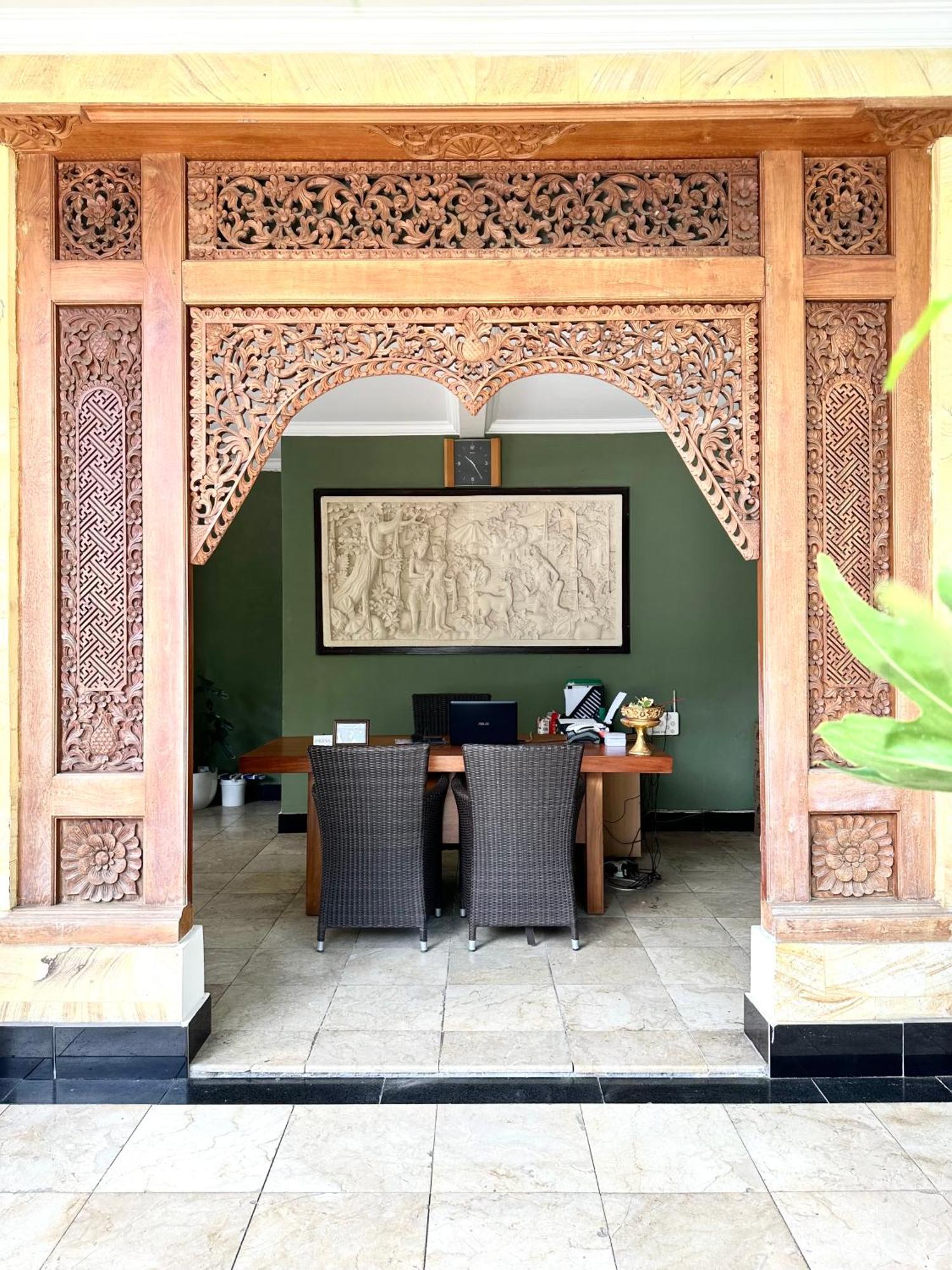 โรงแรมราดา บาหลี กูตา ภายนอก รูปภาพ